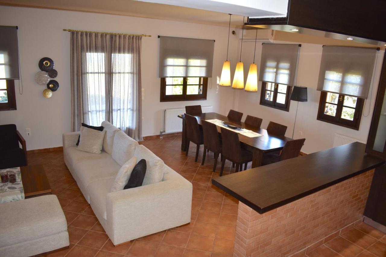 Ampelos Hillside Villa Акрата Екстериор снимка